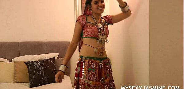  Gujarati Indian College Babe Jasmine Mathur Garba Dance
